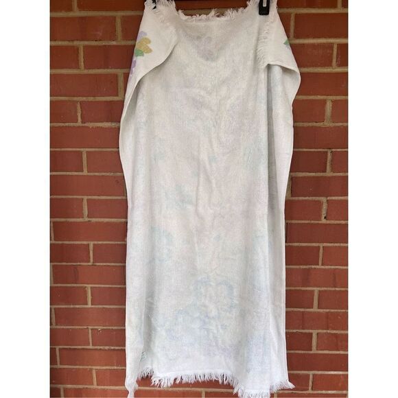 Vintage Bath Towel - Picture 2 of 2